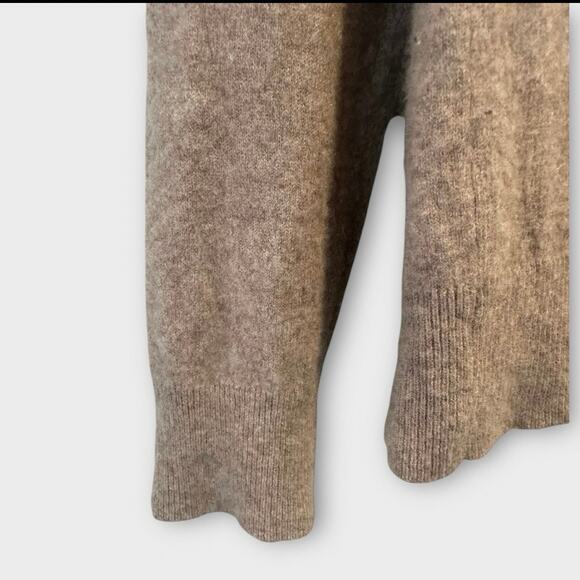 Theory Raglan Classic Crew Neck Soft Cashmere Pullover Sweater Small Minimalist - Picture 6 of 9